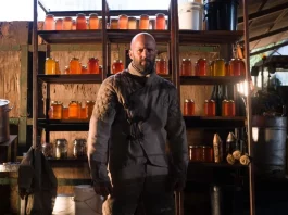 Onde assistir Beekeeper: Rede de Vingança, com Jason Statham