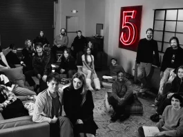 Stranger Things: elenco aparece em foto da 5ª temporada